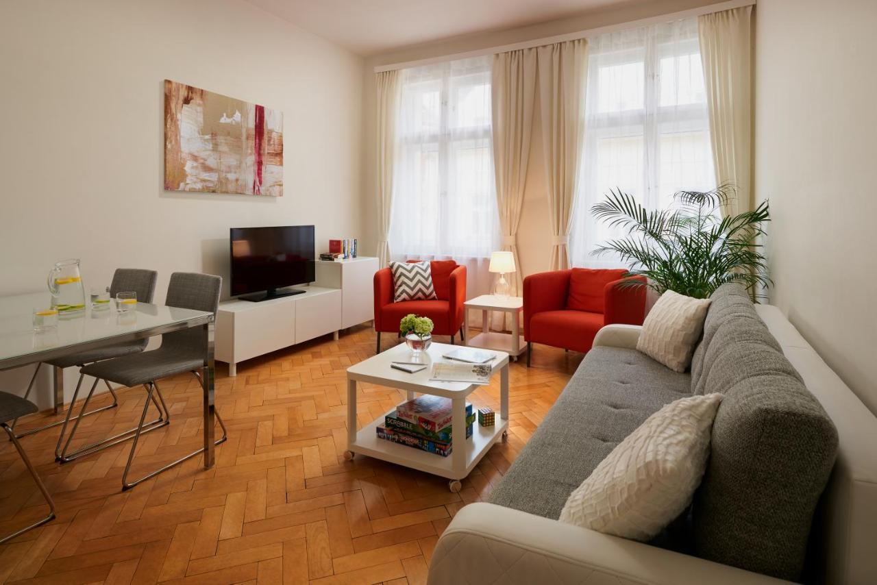 Residence Vocelova Praha Bagian luar foto