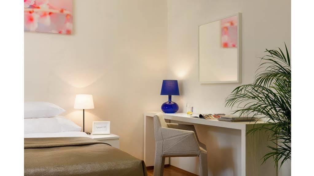 Residence Vocelova Praha Bagian luar foto